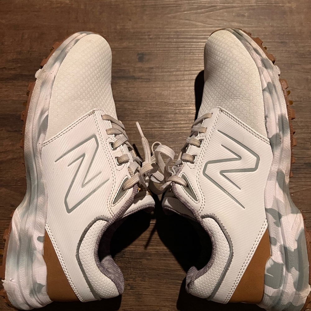 Men’s New Balance golf shoes